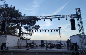 Αφιερωμένο στους αναγνώστες του tyflos.gr – ΠΥΞ ΛΑΞ ζωντανά!